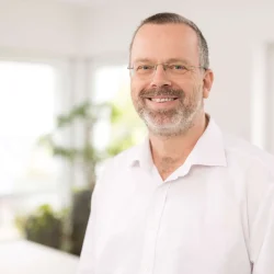 Olaf-Clausen2cTimo_Lutz_Werbefotografie.jpg Olaf-Clausen