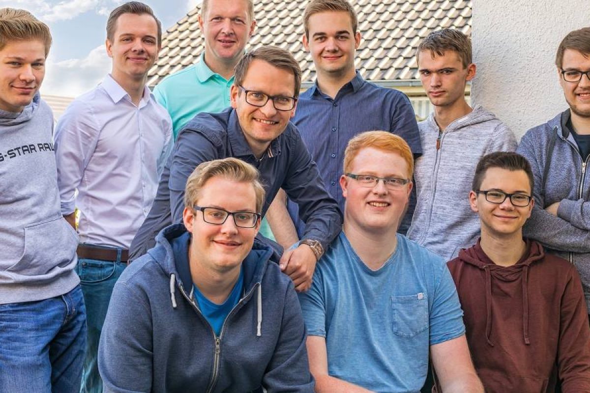 gruppenfoto_azubis_2019